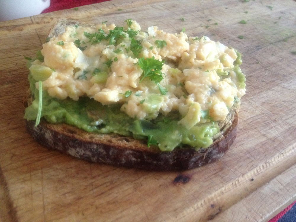 Spring onion scrambled eggs & avocados on toast