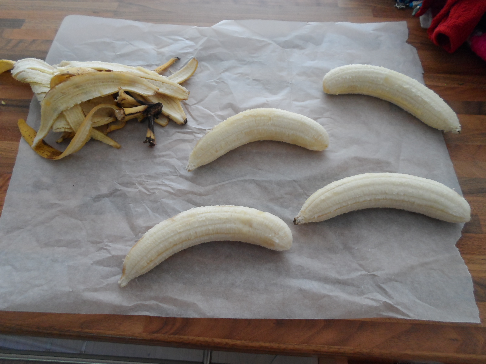 Chopped & peeled bananas 